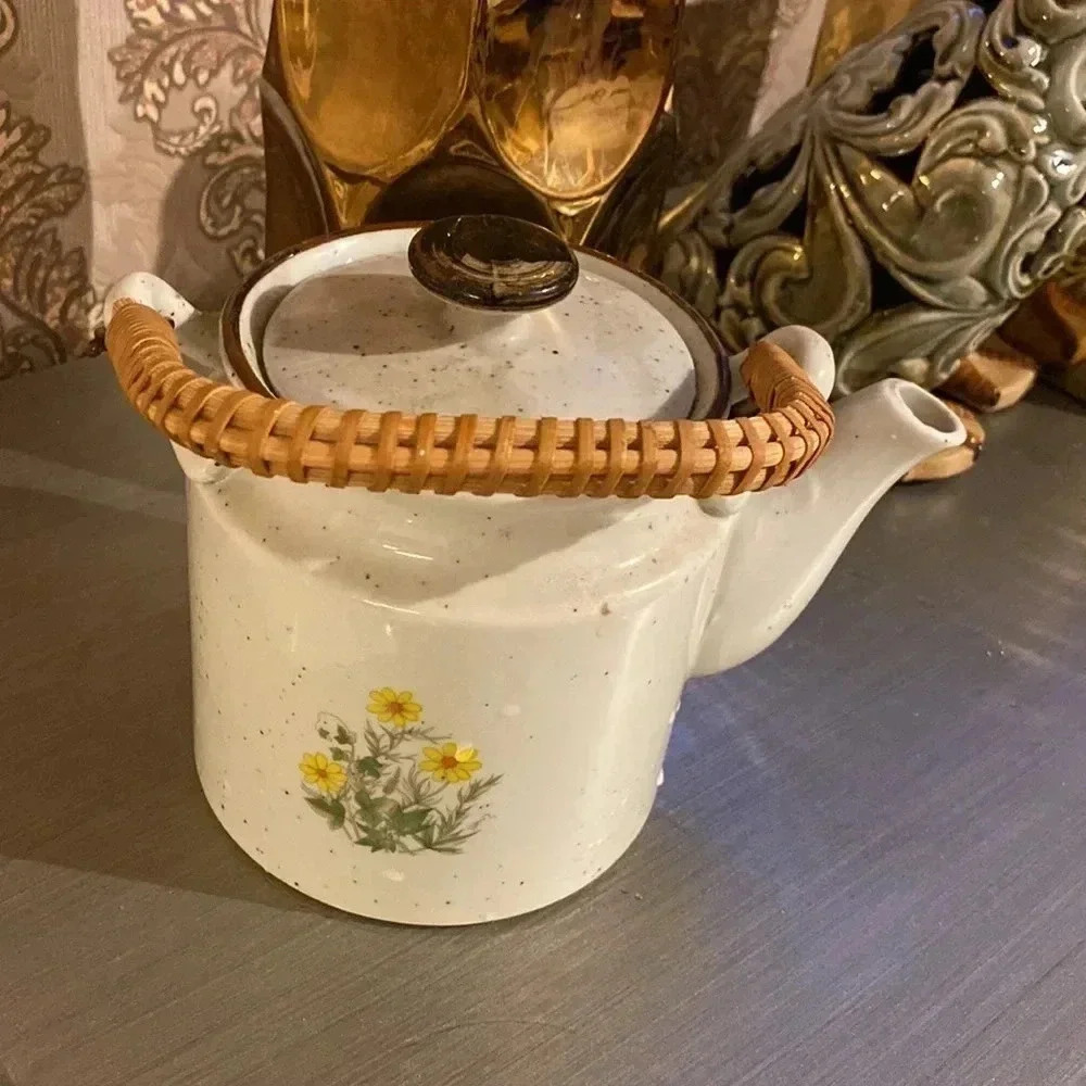 Japanese Teapot With Rattan Handle Floral Design Vintage - Picture 4 of 5